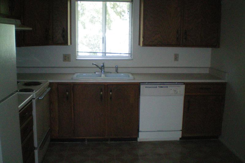 295 North 400 West, Provo - Kitchen