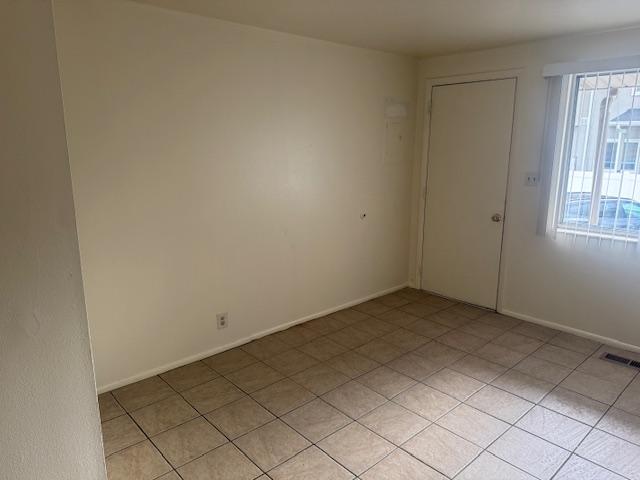 1123-1177 South Graff Circle (250 E), Orem - Dining Area