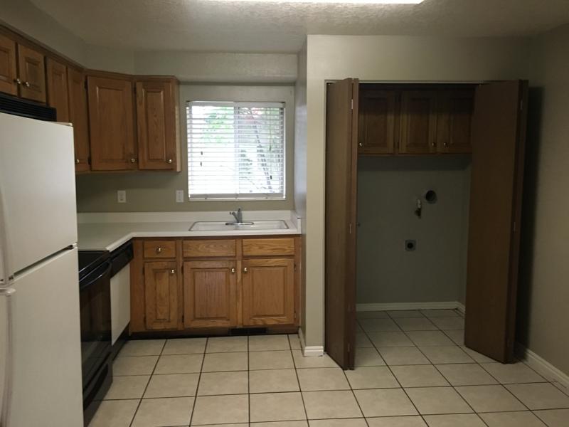 581 North 600 West, Provo - Kitchen